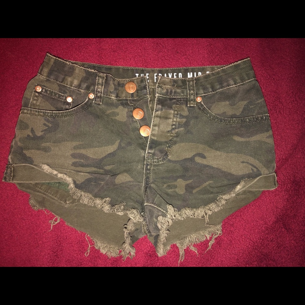 The Frayed Mid-Rise Camo Denim Jean Shorts